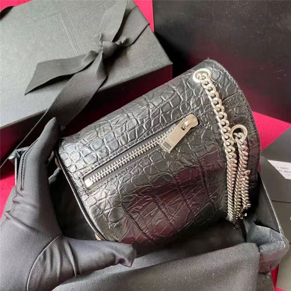 classic crocodile pattern mini bucket bags silver thick chains drawstring buckets letter hasp buckle shoulder bags side zipper crossbody bag, Red;black
classic crocodile pattern mini bucket bags silver thick chains drawstring buckets letter hasp buckle shoulder bags side zipper crossbody bag, Red;black