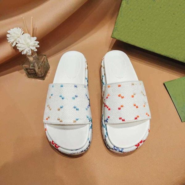 2022 slippers sandal slides rainbow letters thick bottom casual versatile waterproof platform slippers for women factory supply a generation, Black
2022 slippers sandal slides rainbow letters thick bottom casual versatile waterproof platform slippers for women factory supply a generation, Black