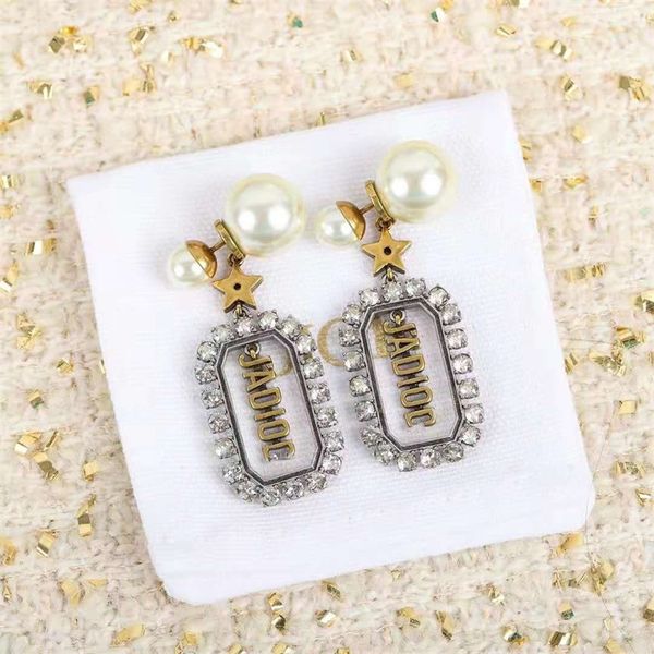 the new 70% off dijia classic pearl earrings female letter full diamond earrings silver needle, Golden
the new 70% off dijia classic pearl earrings female letter full diamond earrings silver needle, Golden