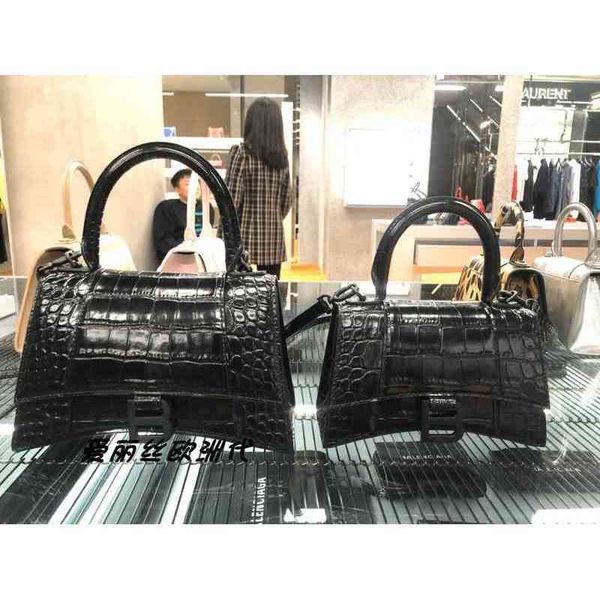 handbag italy balenciga designer women's direct mail crocodile hourglass calf leather handbag single shoulder messenger bag
handbag italy balenciga designer women's direct mail crocodile hourglass calf leather handbag single shoulder messenger bag