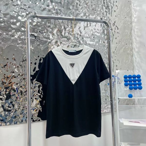 women's t-shirt designer 2022 summer new pr triangle pattern embroidery black and white contrast color simple fashion age reduction lei
women's t-shirt designer 2022 summer new pr triangle pattern embroidery black and white contrast color simple fashion age reduction lei