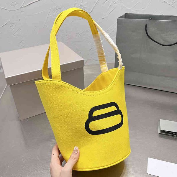tote women handbag designer letters classic canvas bucket shoulder bag trend beach mini messenger crossbody purses 220712
tote women handbag designer letters classic canvas bucket shoulder bag trend beach mini messenger crossbody purses 220712