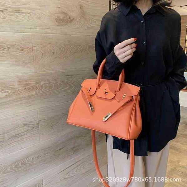 luxury trend handbags birkins texture women's bag autumn and summer high-capacity fashion litchi pattern single shoulder messenger port
luxury trend handbags birkins texture women's bag autumn and summer high-capacity fashion litchi pattern single shoulder messenger port