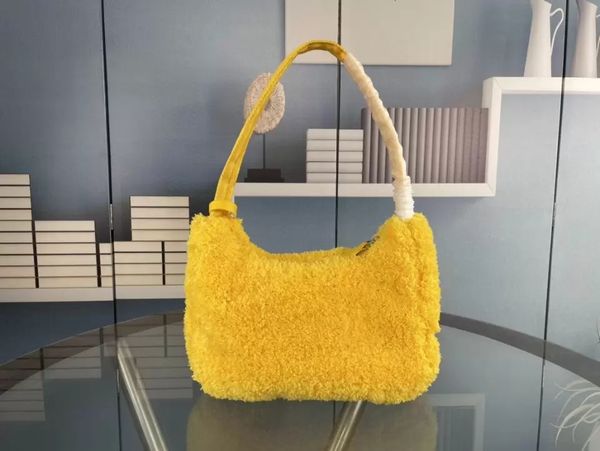 fashion new high-end plush shoulder bag for women chest pack lady tote hand bags purse messengerbag handbags
fashion new high-end plush shoulder bag for women chest pack lady tote hand bags purse messengerbag handbags