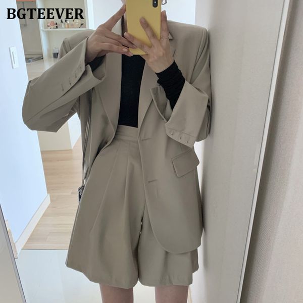 elegant spring ladies shorts suits 2021 casual single-breasted long sleeve blazer & loose shorts women 2 pieces set, White
elegant spring ladies shorts suits 2021 casual single-breasted long sleeve blazer & loose shorts women 2 pieces set, White