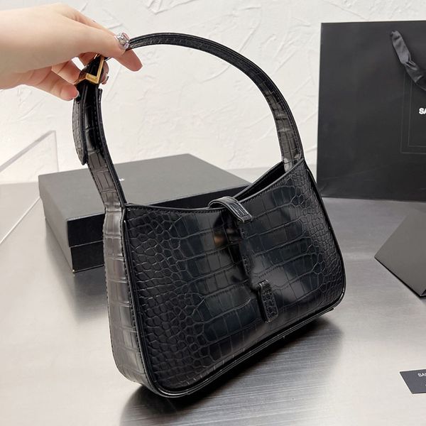 shouder bags pouch handbag axillary package purse marca dragon handbag for women crocodile grain new summer candy color coat of paint mini s
shouder bags pouch handbag axillary package purse marca dragon handbag for women crocodile grain new summer candy color coat of paint mini s