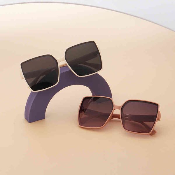 sunglass sunglasses 2022 women's polarized sunglasses fashion dletter square driving, White;black
sunglass sunglasses 2022 women's polarized sunglasses fashion dletter square driving, White;black