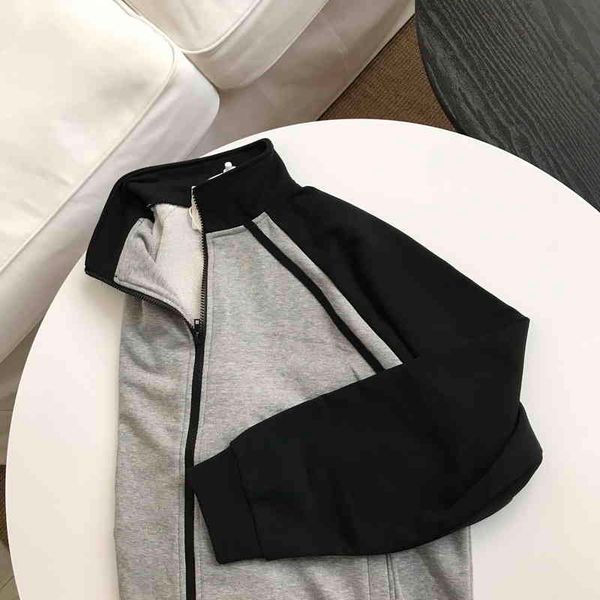 vintage black grey color blocking zipper sweater that still exists after curtain / n years
vintage black grey color blocking zipper sweater that still exists after curtain / n years