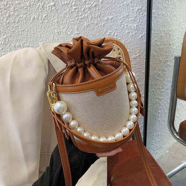 evening bags retro woman luxury designers 2022 handbags ladies crossbody shoulder pearl chains level classic purses brand 220517
evening bags retro woman luxury designers 2022 handbags ladies crossbody shoulder pearl chains level classic purses brand 220517