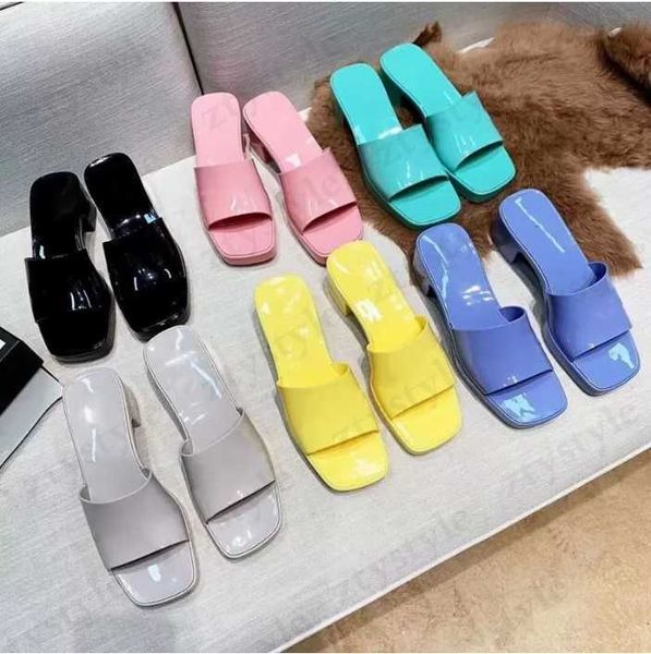 2021 women rubber slide sandal chunky heel slippers fashion multicolor slipper pink blue black white red green yellow size35-41
2021 women rubber slide sandal chunky heel slippers fashion multicolor slipper pink blue black white red green yellow size35-41