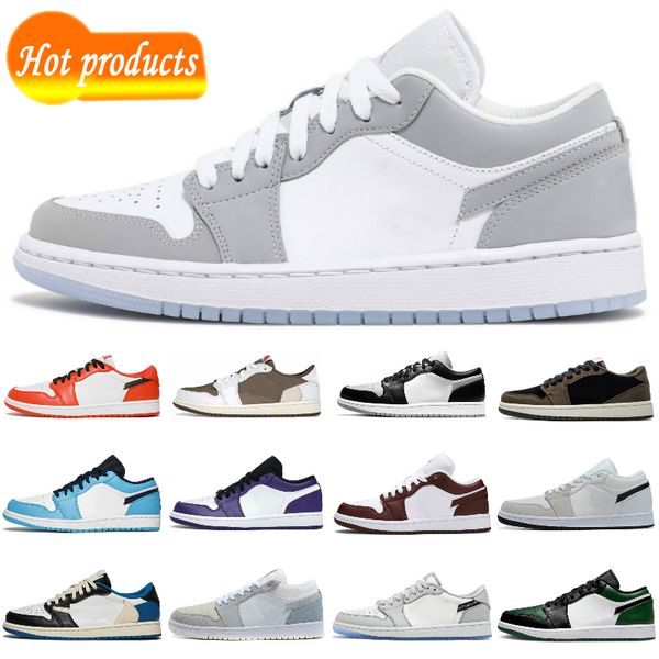 2022 new men basketball shoes 1 low reverse mocha fragment white camo unc wolf grey shadow toe 1s court purple bred toe mens women trainers, Black
2022 new men basketball shoes 1 low reverse mocha fragment white camo unc wolf grey shadow toe 1s court purple bred toe mens women trainers, Black