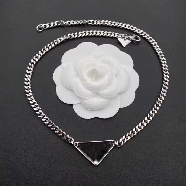 luxury designer necklace love fashion jewelry women chain stainless steel silver pendants triangle charm lovers design jewellery w297t
luxury designer necklace love fashion jewelry women chain stainless steel silver pendants triangle charm lovers design jewellery w297t