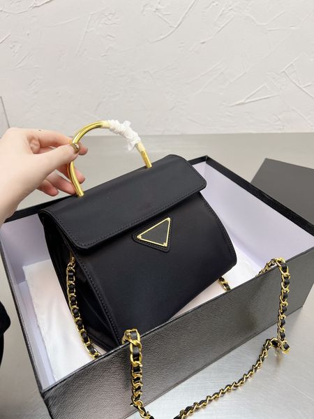 2022 latest style a quality bags leather women's totes classic element design fashion large capacity designer bag letter
2022 latest style a quality bags leather women's totes classic element design fashion large capacity designer bag letter