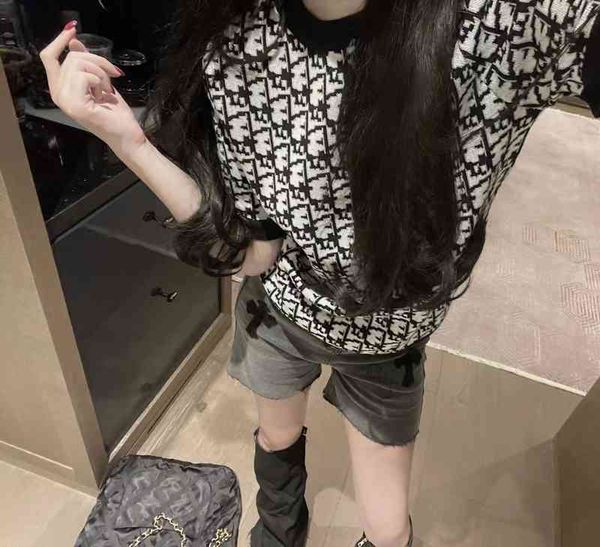 chaopai spring and summer new old flower t-shirt short sleeve all over print pullover round neck t-shirt female, White
chaopai spring and summer new old flower t-shirt short sleeve all over print pullover round neck t-shirt female, White
