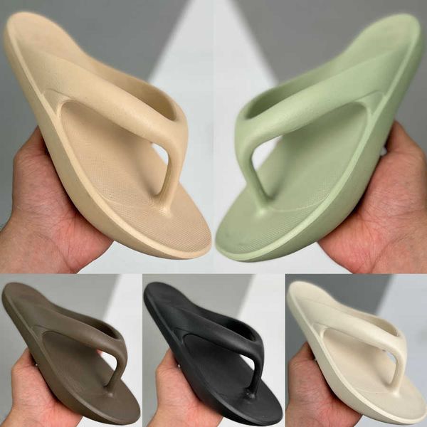 fashion slippers for men women zerovity flip flop slides designer flat summer beach resin desert sand soot indoor outdoor slide, Black;grey
fashion slippers for men women zerovity flip flop slides designer flat summer beach resin desert sand soot indoor outdoor slide, Black;grey