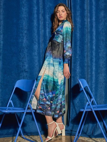 x tina benally art allover print split thigh dress o22a#, Black;gray
x tina benally art allover print split thigh dress o22a#, Black;gray