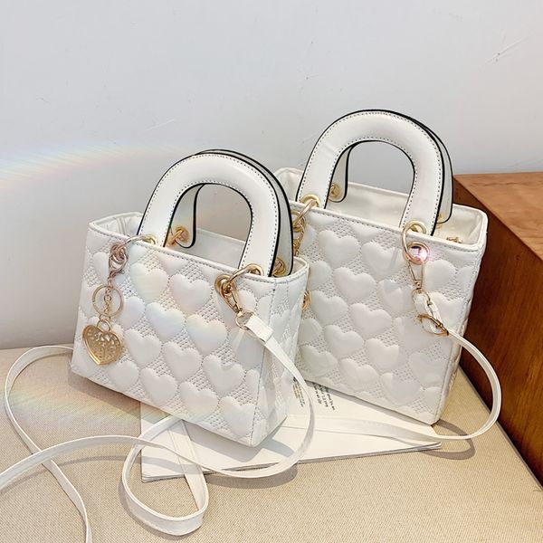 women bags chain handbags men's heart-shaped lady handbag purse crossbody for 2022 trend fashion shoulder for female messenger
women bags chain handbags men's heart-shaped lady handbag purse crossbody for 2022 trend fashion shoulder for female messenger