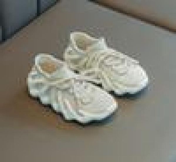 spring and summer breathable mesh boys fly woven casual kids children039s running shoes trend girls039 sports shoes, Black;red
spring and summer breathable mesh boys fly woven casual kids children039s running shoes trend girls039 sports shoes, Black;red