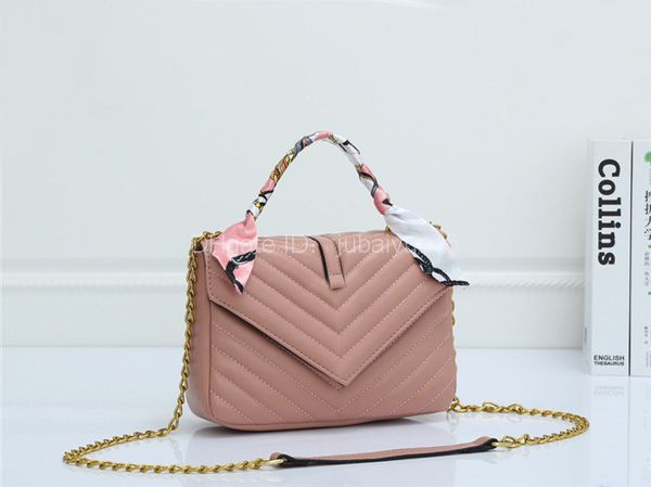 2022 wholesale classic designer woc chain bag women gold letter messenger bag v stripe fashion shoulder bag with silk scarf handbag
2022 wholesale classic designer woc chain bag women gold letter messenger bag v stripe fashion shoulder bag with silk scarf handbag