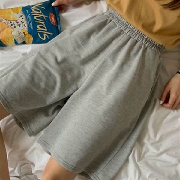 oversized shorts women short pants summer loose wild straight port style high waist sports five point pant casual 220629, White;black
oversized shorts women short pants summer loose wild straight port style high waist sports five point pant casual 220629, White;black