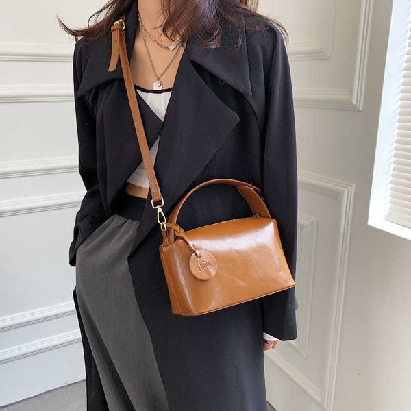 2021 korean style special-interest design soft surface hand bag square bag cute satchel womens retro simple crossbody ins shoulder bag
2021 korean style special-interest design soft surface hand bag square bag cute satchel womens retro simple crossbody ins shoulder bag