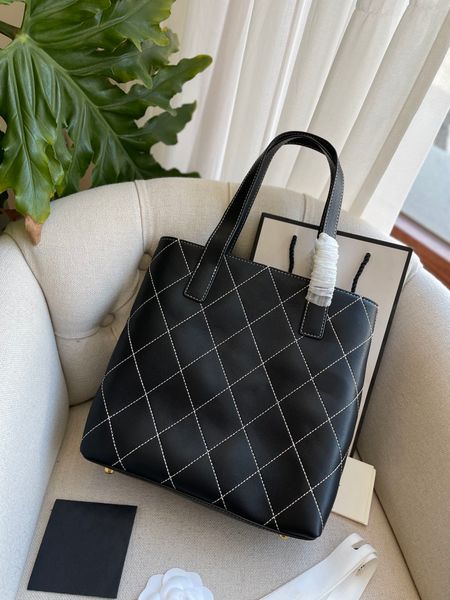 women's designers shoulder bag luxury tote purse handbag message bags cluth brand classic leather crossbody quilted double 28cm gift bo
women's designers shoulder bag luxury tote purse handbag message bags cluth brand classic leather crossbody quilted double 28cm gift bo