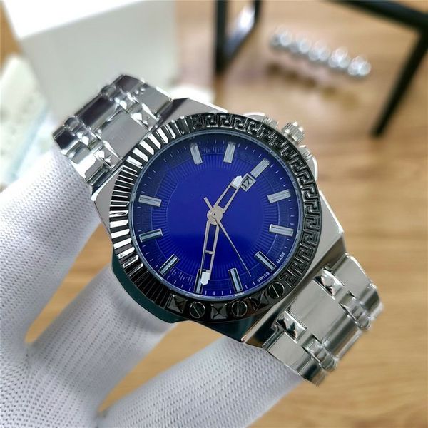 brand new brand men's watch stainless steel designer watch display calendar fashion watch, Slivery;brown
brand new brand men's watch stainless steel designer watch display calendar fashion watch, Slivery;brown