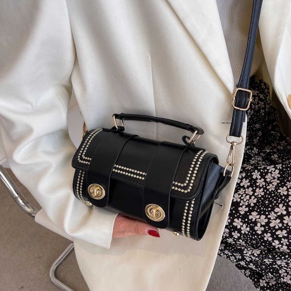 showecomfort01 store 2022double belt portable small bag women's spring and autumn new fashion texture ins messenger bag simple boston b
showecomfort01 store 2022double belt portable small bag women's spring and autumn new fashion texture ins messenger bag simple boston b
