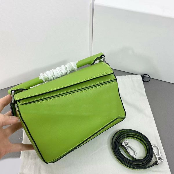 madrid 1846 luxury desiger geometric bags muti-colors bags puzzle mini fresh green handbags triangle thread pattern shoulder bag women real
madrid 1846 luxury desiger geometric bags muti-colors bags puzzle mini fresh green handbags triangle thread pattern shoulder bag women real