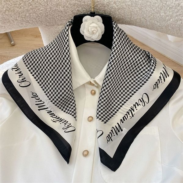 100% mulberry silk spring and autumn silk small square decorative scarf small neck scarf stewardess silk scarf hair 220511, Blue;gray
100% mulberry silk spring and autumn silk small square decorative scarf small neck scarf stewardess silk scarf hair 220511, Blue;gray