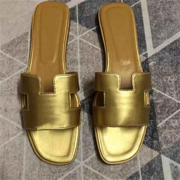 luxury designer slippers beach sandals classic flat woman summer lady cartoon big head leather l bath fashion brand women shoes large size 3, Black
luxury designer slippers beach sandals classic flat woman summer lady cartoon big head leather l bath fashion brand women shoes large size 3, Black