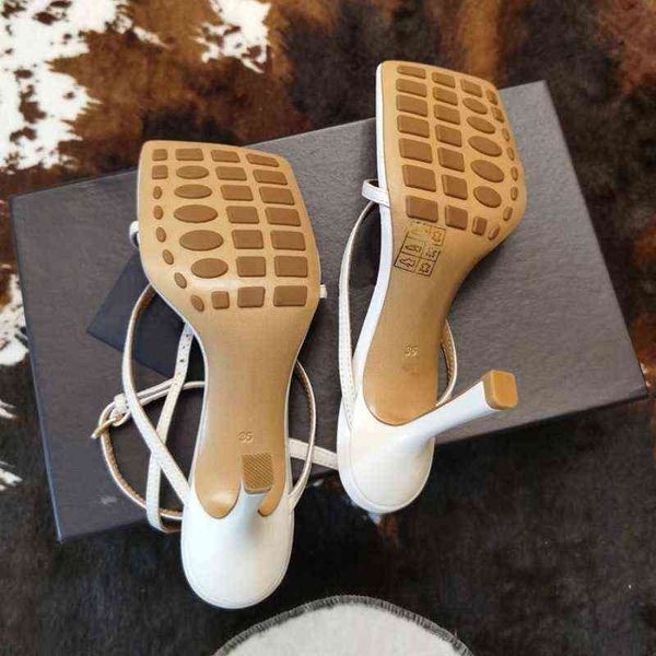summer 2022 black square head high heels sandals fairy style thin heel clip toe white versatile 7cm
summer 2022 black square head high heels sandals fairy style thin heel clip toe white versatile 7cm