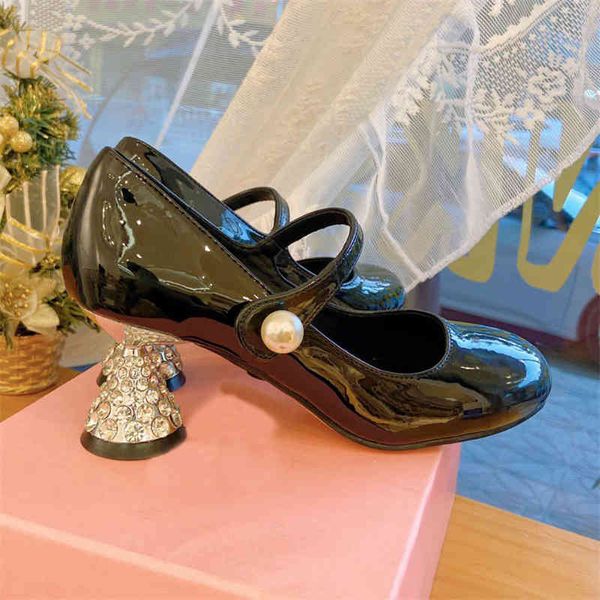 sandals miu wine cup heel high heels women's patent leather pearl one line belt mary jane shoes, Black
sandals miu wine cup heel high heels women's patent leather pearl one line belt mary jane shoes, Black