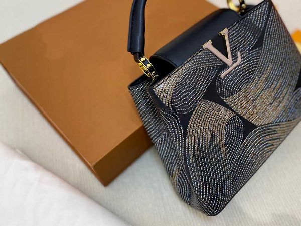 tz ladies designer luxury capucines bb bags soft litchi taurillon collection tote bag removable shoulder strap crossbody bag women highlight
tz ladies designer luxury capucines bb bags soft litchi taurillon collection tote bag removable shoulder strap crossbody bag women highlight