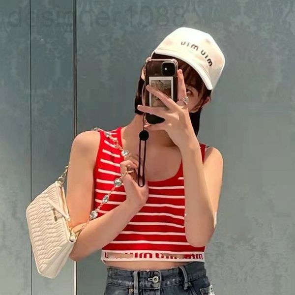 women's vests designer miu family 2022 spring and summer fashion new sleeveless knit red white stripe high waist navel revealing tights, Black;white
women's vests designer miu family 2022 spring and summer fashion new sleeveless knit red white stripe high waist navel revealing tights, Black;white