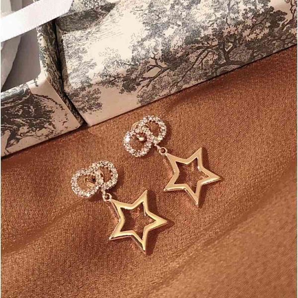rhinestone crystal gold mini personalized star earrings with simple brilliant diamondss exclusive design jewel, Golden
rhinestone crystal gold mini personalized star earrings with simple brilliant diamondss exclusive design jewel, Golden