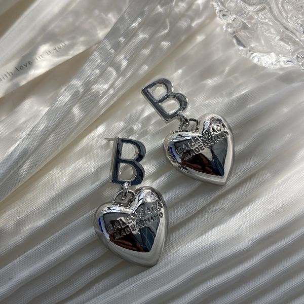 2022 new u tang jewelry 2121 new fashion b letter love earrings simple net red korean version wind ins cool, Golden
2022 new u tang jewelry 2121 new fashion b letter love earrings simple net red korean version wind ins cool, Golden
