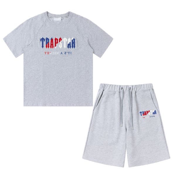 2022 designer trapstar mens t shirt short sleeve outfit chenille tracksuit black cotton streetwear sports sweat suits pants sportwear runnin, White;black
2022 designer trapstar mens t shirt short sleeve outfit chenille tracksuit black cotton streetwear sports sweat suits pants sportwear runnin, White;black