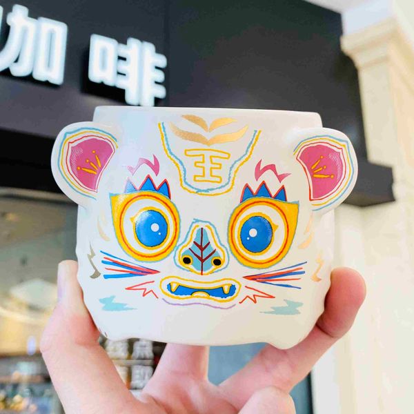 starbucks cup 2022 spring festival 355ml traditional tiger head shoes modeling tiger ceramic coffee mug
starbucks cup 2022 spring festival 355ml traditional tiger head shoes modeling tiger ceramic coffee mug