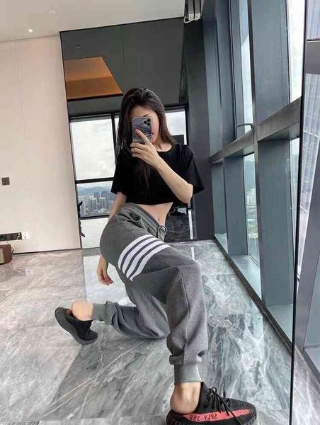 high edition grey yarn dyed four bar loose leggings sports casual pants, White;black
high edition grey yarn dyed four bar loose leggings sports casual pants, White;black