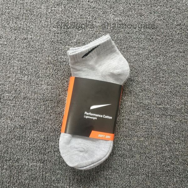 fashion men's classic socks 3 pairs of 1 card hook brand designer versatile sports sock men women luxury wear medium short sportsocks 3, Black
fashion men's classic socks 3 pairs of 1 card hook brand designer versatile sports sock men women luxury wear medium short sportsocks 3, Black