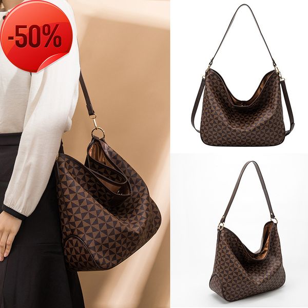 luxury designer bags fashion luxury designer2022 spring new large capacity printed women's single shoulder underarm tote portable commu
luxury designer bags fashion luxury designer2022 spring new large capacity printed women's single shoulder underarm tote portable commu