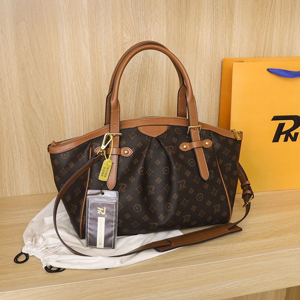 wholesale factory ladies brand leathers shoulder bags retro large-capacity printed handbag horizontal contrast leather tote bag elegant old
wholesale factory ladies brand leathers shoulder bags retro large-capacity printed handbag horizontal contrast leather tote bag elegant old