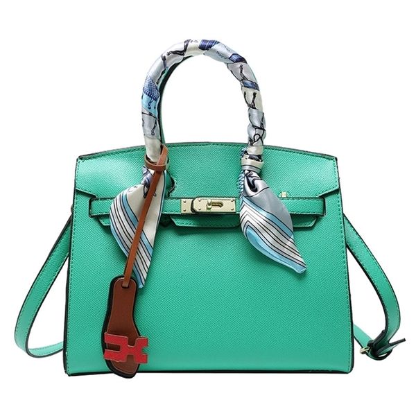 winter's new women's bag fashionable. commuter bag single shoulder messenger portable square purses_ayan
winter's new women's bag fashionable. commuter bag single shoulder messenger portable square purses_ayan