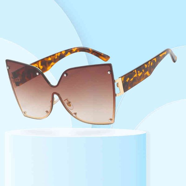 new style gradually changing color cat's eye sunglass fashion sunglasss2213, White;black
new style gradually changing color cat's eye sunglass fashion sunglasss2213, White;black