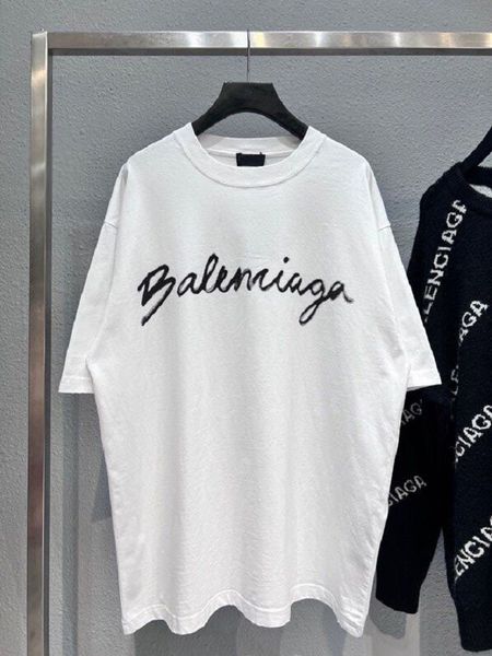 2022 spring and summer letter printing short-sleeved men's shirt neutral personality trend loose t-shirt u655, Black;brown
2022 spring and summer letter printing short-sleeved men's shirt neutral personality trend loose t-shirt u655, Black;brown