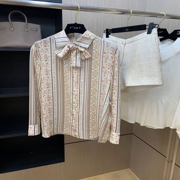 women's spring and summer french chic long sleeved shirt women's design sense single breasted white
women's spring and summer french chic long sleeved shirt women's design sense single breasted white