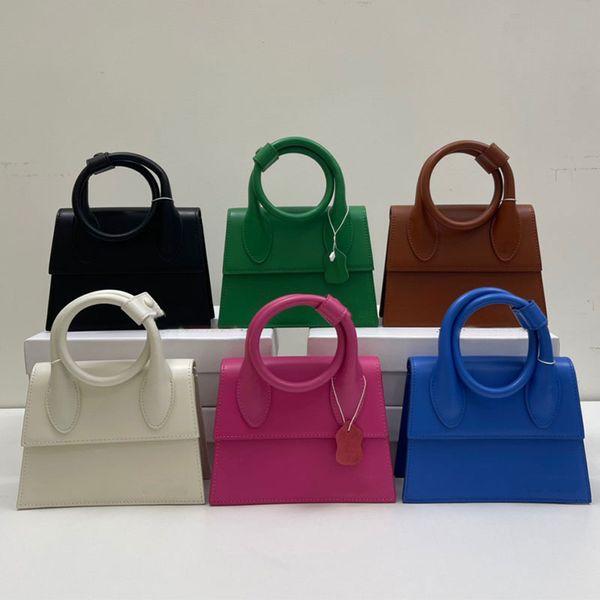 vintage design mini tote bags jacquemoo gold logo fashion brand designer lady shoulder crossbody bag woman coin purse lipstick bag clutch wo
vintage design mini tote bags jacquemoo gold logo fashion brand designer lady shoulder crossbody bag woman coin purse lipstick bag clutch wo