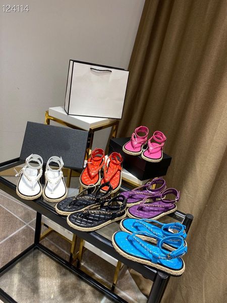 chan 2022 summer new diamond classic flip-on sandals slippers luxury gift for birthday mothers father thanksgiving christmas day, Black
chan 2022 summer new diamond classic flip-on sandals slippers luxury gift for birthday mothers father thanksgiving christmas day, Black