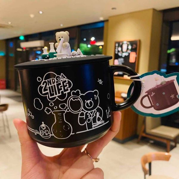 starbucks 2020 environmental protection promotion season coffee experimental heat change ceramic mark cup with bear silicone cup cover
starbucks 2020 environmental protection promotion season coffee experimental heat change ceramic mark cup with bear silicone cup cover